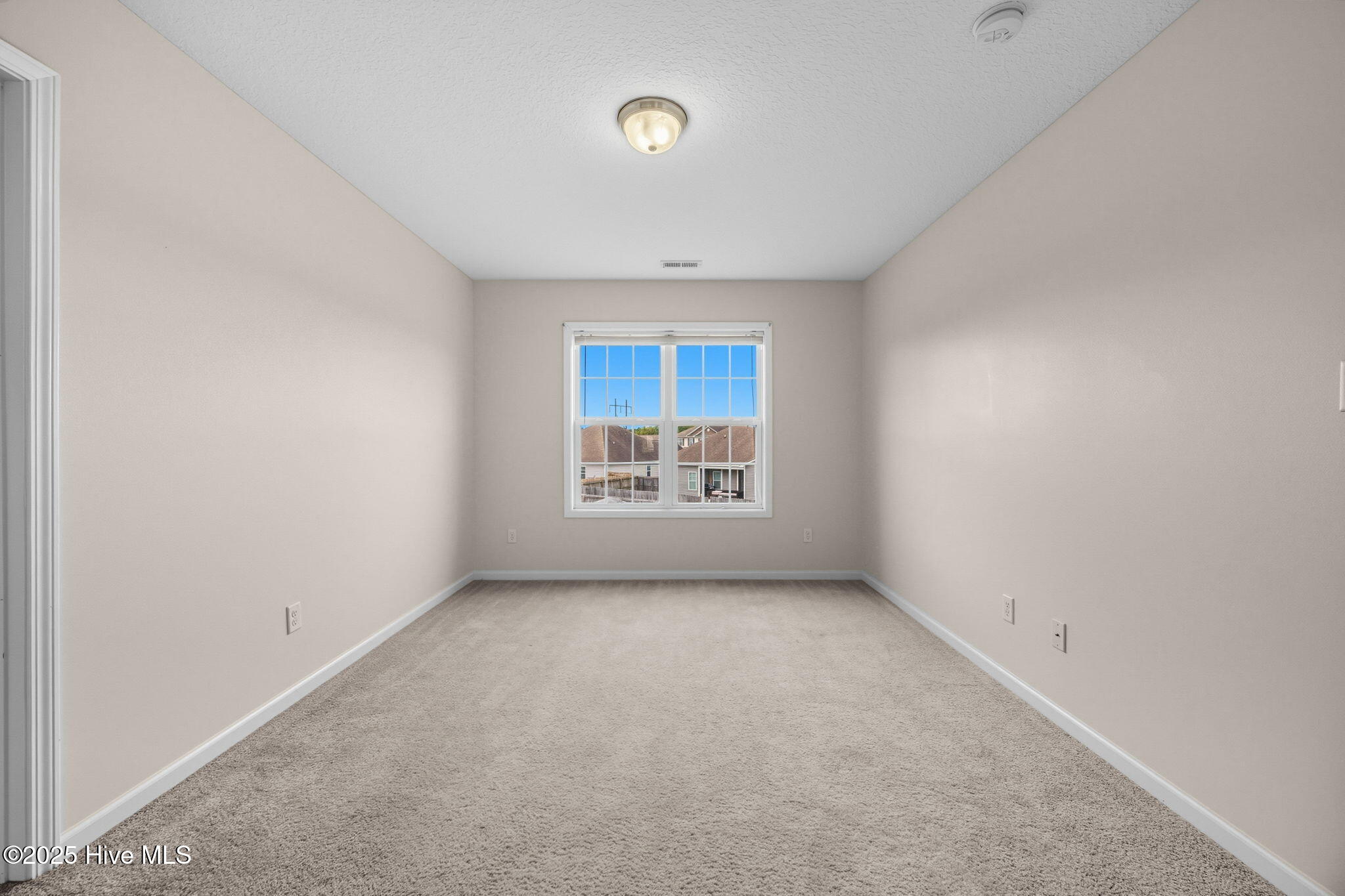 710 Appling Court Jacksonville, NC 28546 - Photo 14 of 33 23-web-or-mls-710 Appling Ct. 57