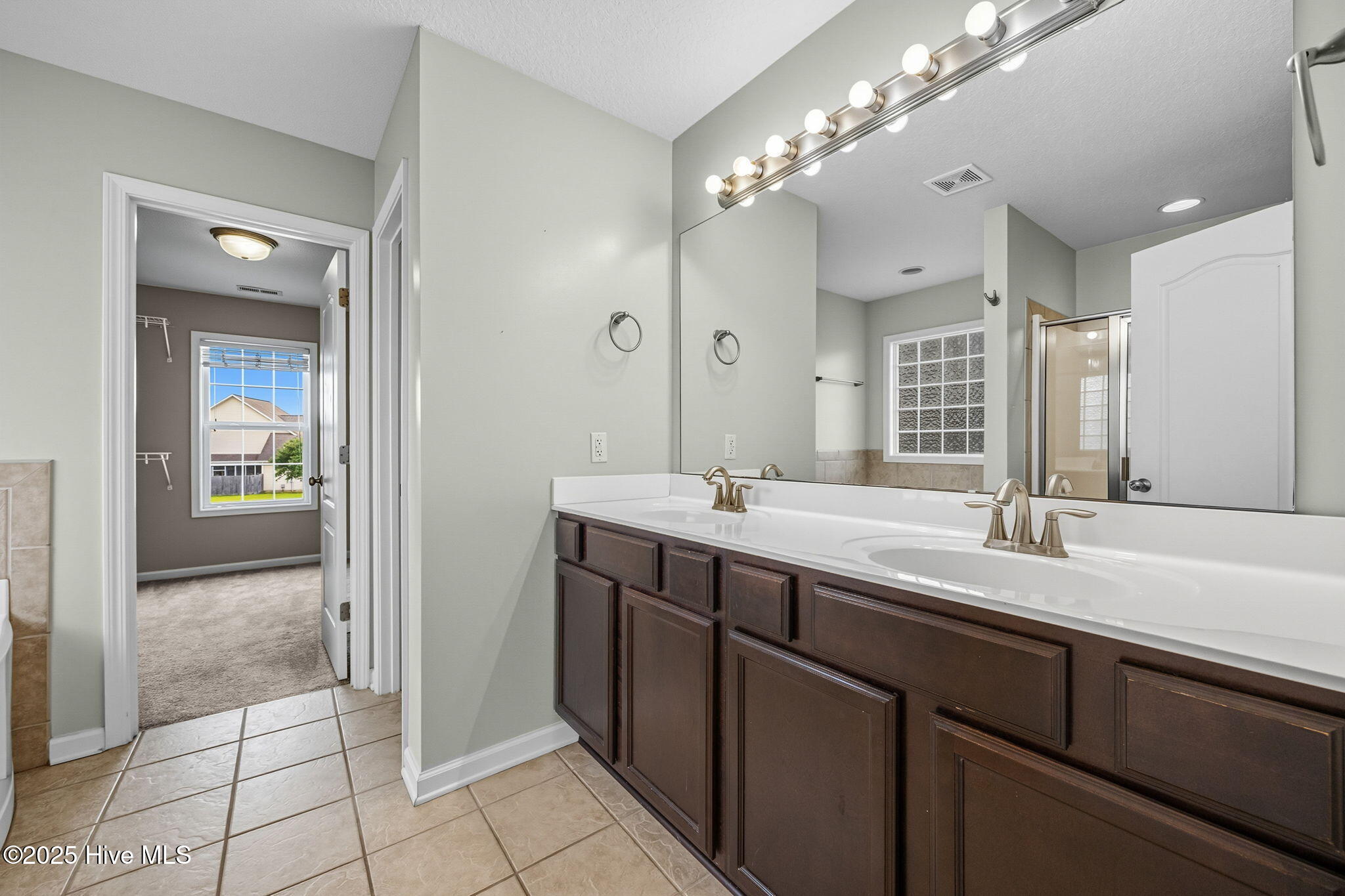 710 Appling Court Jacksonville, NC 28546 - Photo 17 of 33 27-web-or-mls-710 Appling Ct. 69