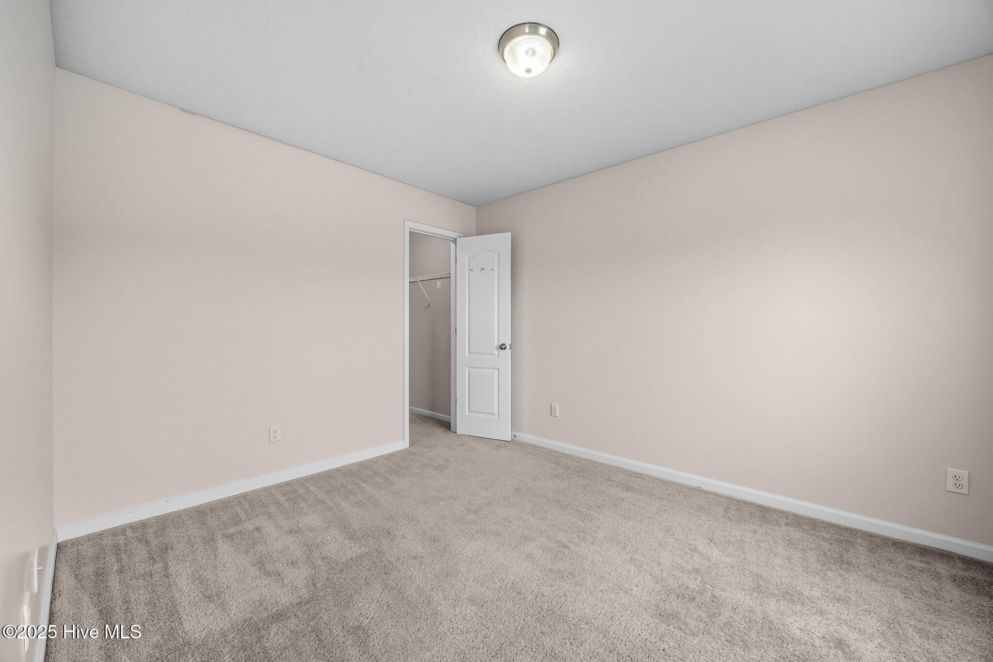 710 Appling Court Jacksonville, NC 28546 - Photo 25 of 33 37-web-or-mls-710 Appling Ct. 99