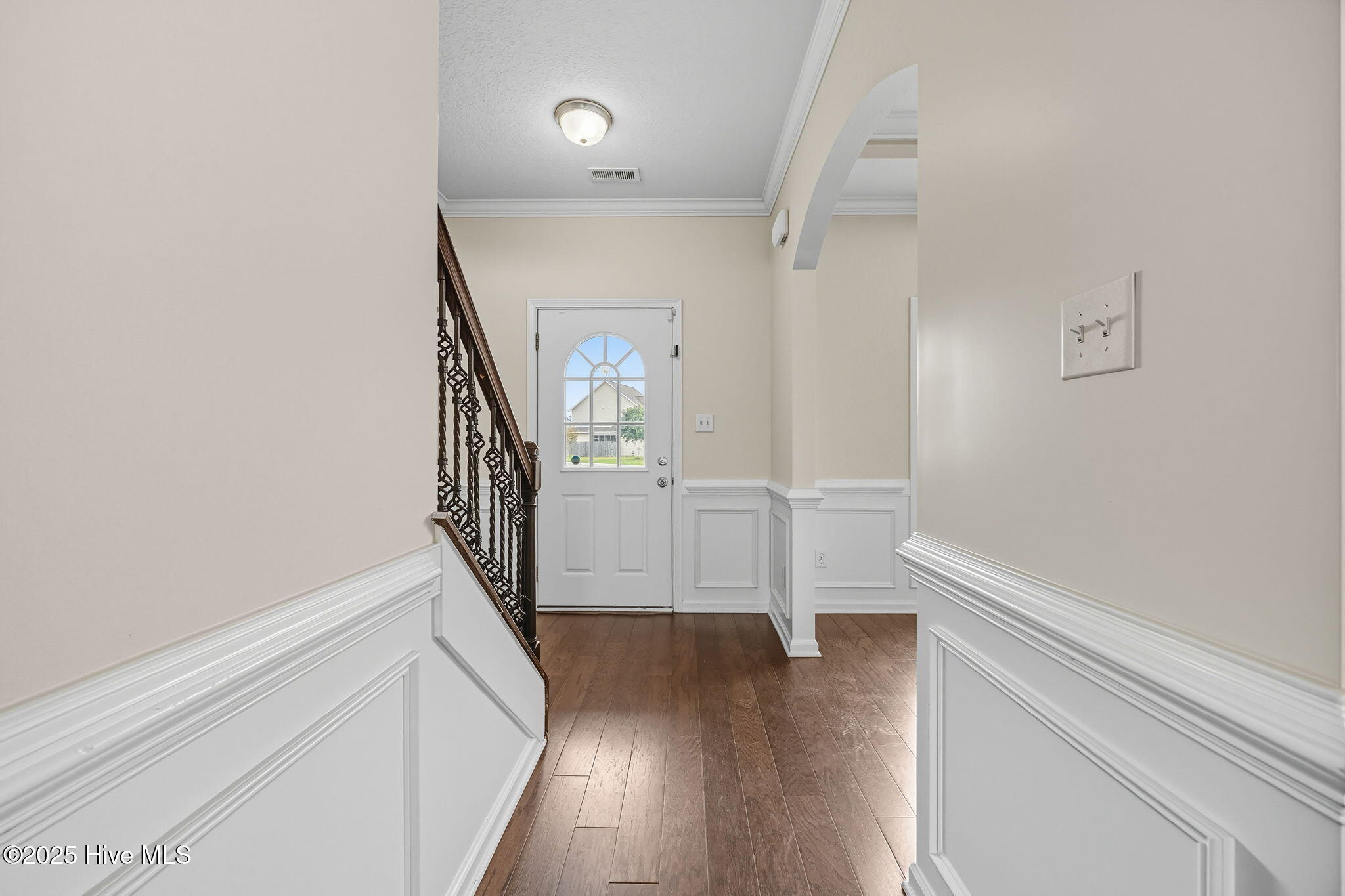 710 Appling Court Jacksonville, NC 28546 - Photo 7 of 33 13-web-or-mls-710 Appling Ct. 27