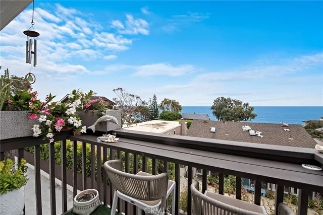 $4,200 | 2175 South Coast Highway, Unit 16, Laguna Beach, CA 92651