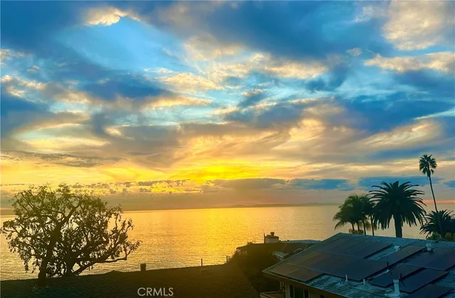 $4,200 | 2175 South Coast Highway, Unit 16, Laguna Beach, CA 92651