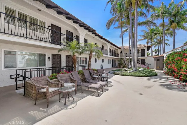 $4,200 | 2175 South Coast Highway, Unit 16, Laguna Beach, CA 92651