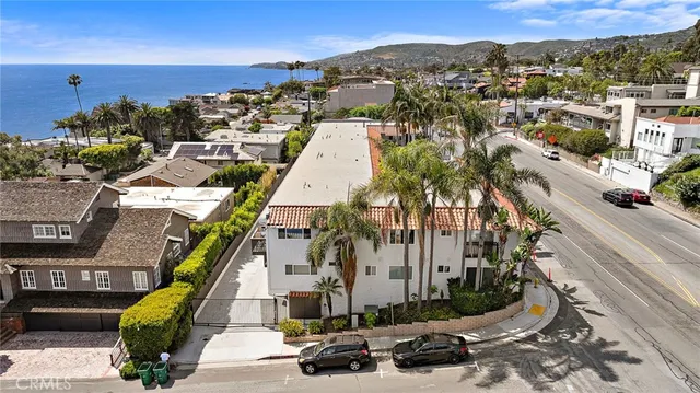 $4,200 | 2175 South Coast Highway, Unit 16, Laguna Beach, CA 92651