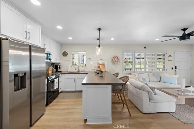 $4,200 | 2175 South Coast Highway, Unit 16, Laguna Beach, CA 92651