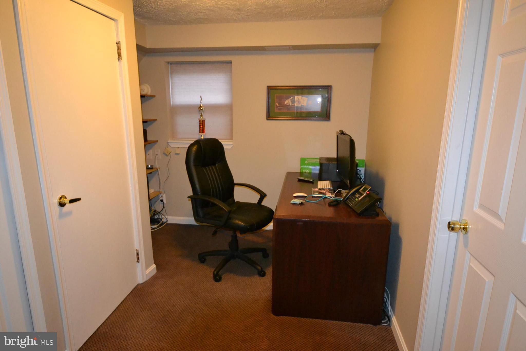6609 Pimlico Road Baltimore, MD 21209 - Photo 18 of 20 Interior (General)