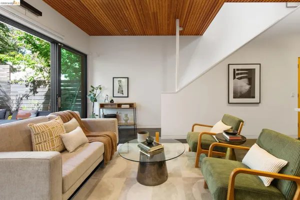 $998,000 | 2010 Ninth Street, Berkeley, CA 94710