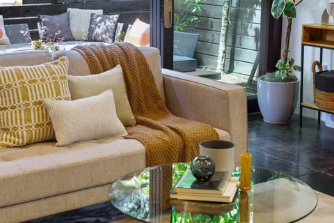 $998,000 | 2010 Ninth Street, Berkeley, CA 94710