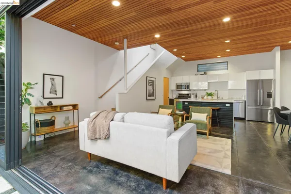 $998,000 | 2010 Ninth Street, Berkeley, CA 94710