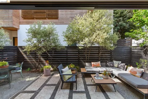 $998,000 | 2010 Ninth Street, Berkeley, CA 94710