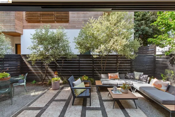 $998,000 | 2010 Ninth Street, Berkeley, CA 94710