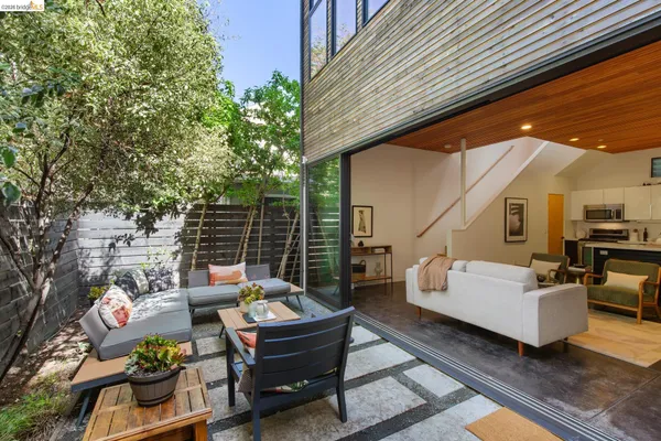 $998,000 | 2010 Ninth Street, Berkeley, CA 94710