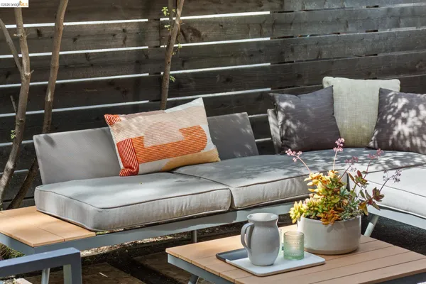 $998,000 | 2010 Ninth Street, Berkeley, CA 94710