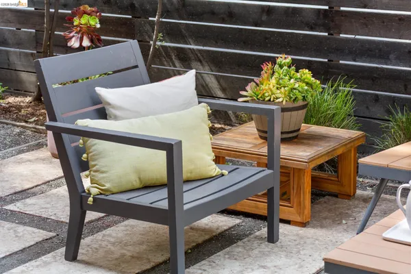 $998,000 | 2010 Ninth Street, Berkeley, CA 94710