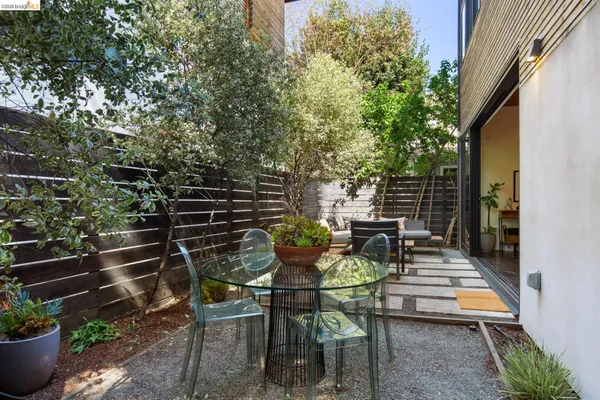 $998,000 | 2010 Ninth Street, Berkeley, CA 94710