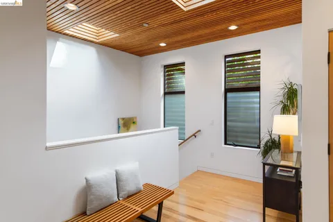 $998,000 | 2010 Ninth Street, Berkeley, CA 94710