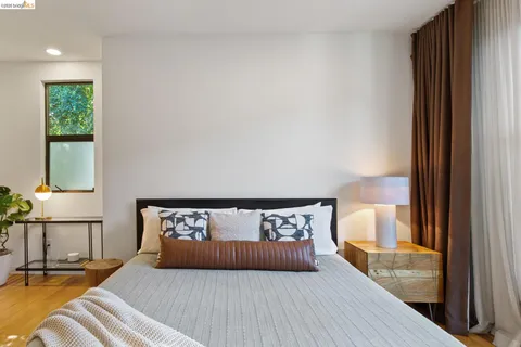 $998,000 | 2010 Ninth Street, Berkeley, CA 94710