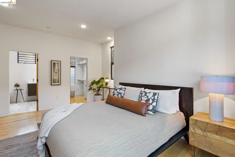 $998,000 | 2010 Ninth Street, Berkeley, CA 94710