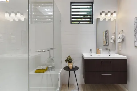 $998,000 | 2010 Ninth Street, Berkeley, CA 94710