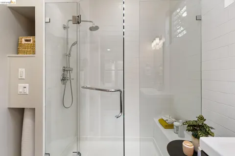 $998,000 | 2010 Ninth Street, Berkeley, CA 94710