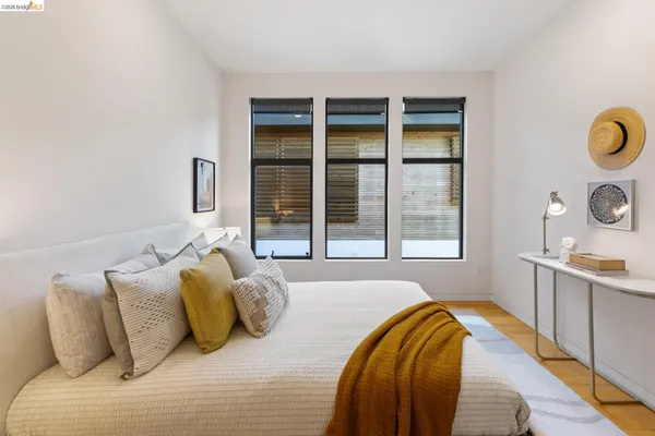 $998,000 | 2010 Ninth Street, Berkeley, CA 94710