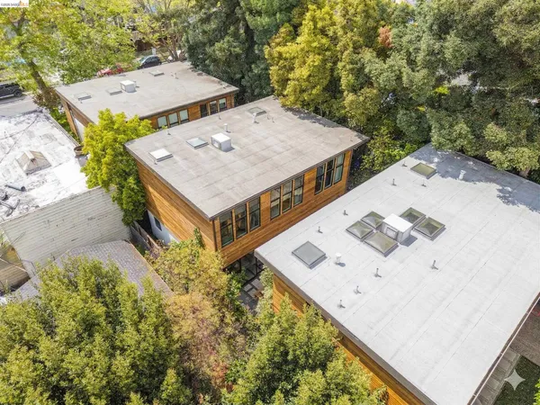 $998,000 | 2010 Ninth Street, Berkeley, CA 94710