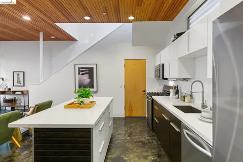 $998,000 | 2010 Ninth Street, Berkeley, CA 94710