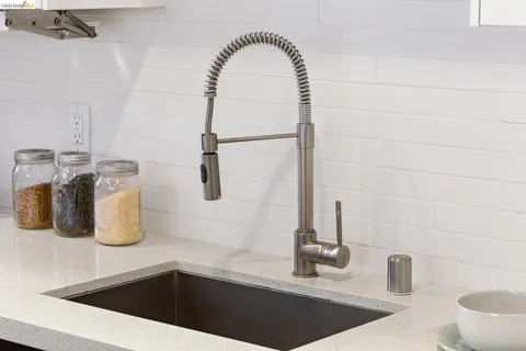 $998,000 | 2010 Ninth Street, Berkeley, CA 94710