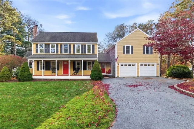 $924,900 | 109 Great Pines Drive, Mashpee, MA 02649