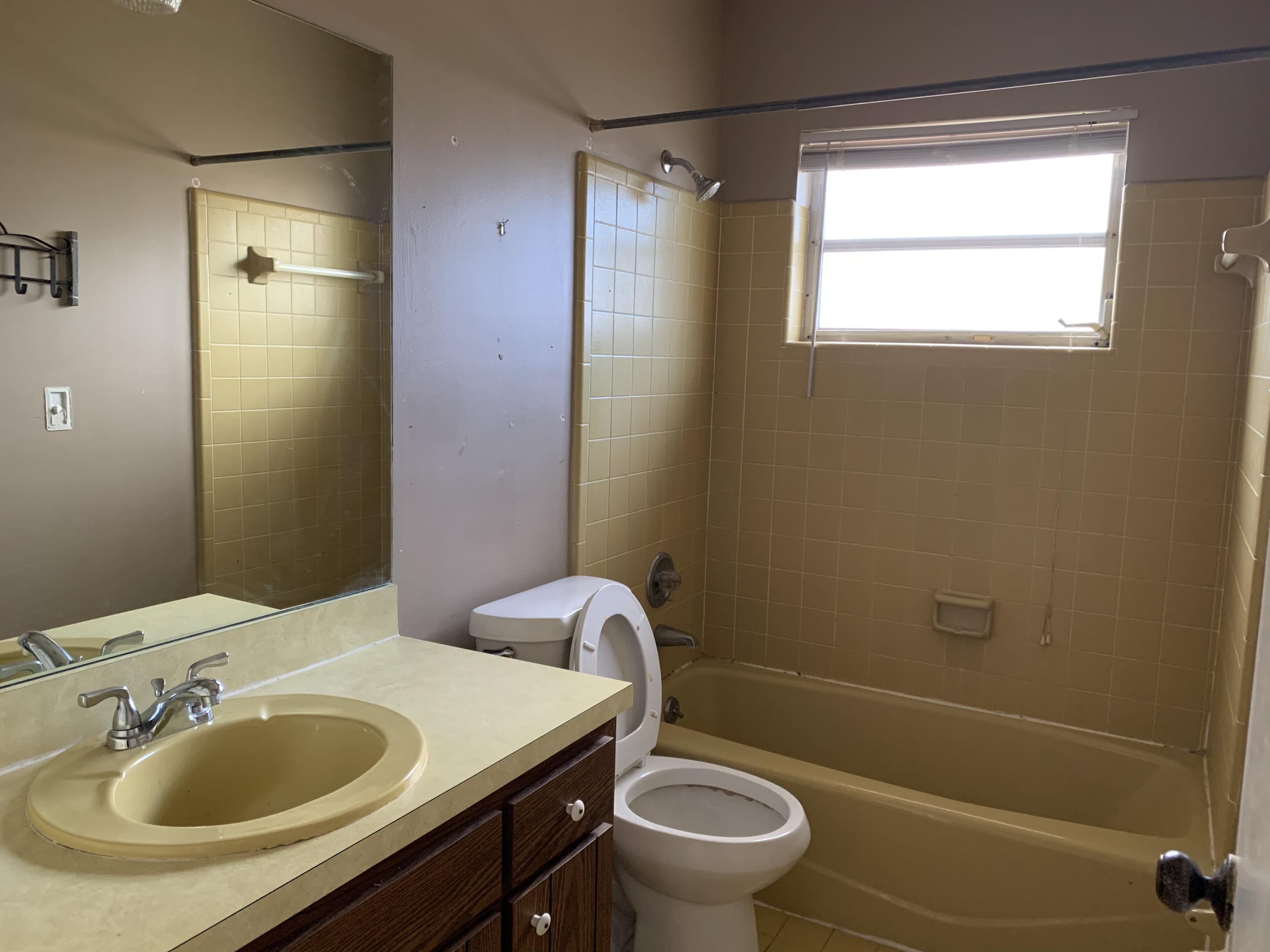22138 East Soliel Circle Boca Raton, FL 33433 - Photo 11 of 21 Soliel BathA