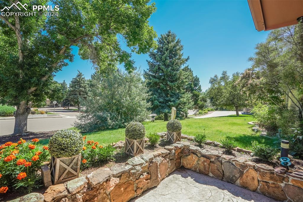 625 Golden Hills Road Colorado Springs, CO 80919 - Photo 7 of 50