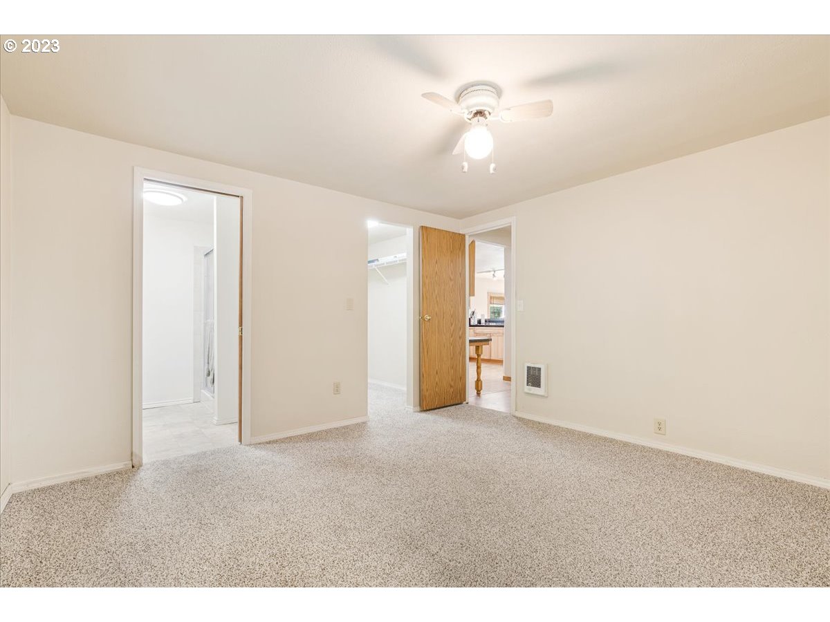 15144 South Graves Road Mulino, OR 97042 - Photo 12 of 28 Gallery Image 12