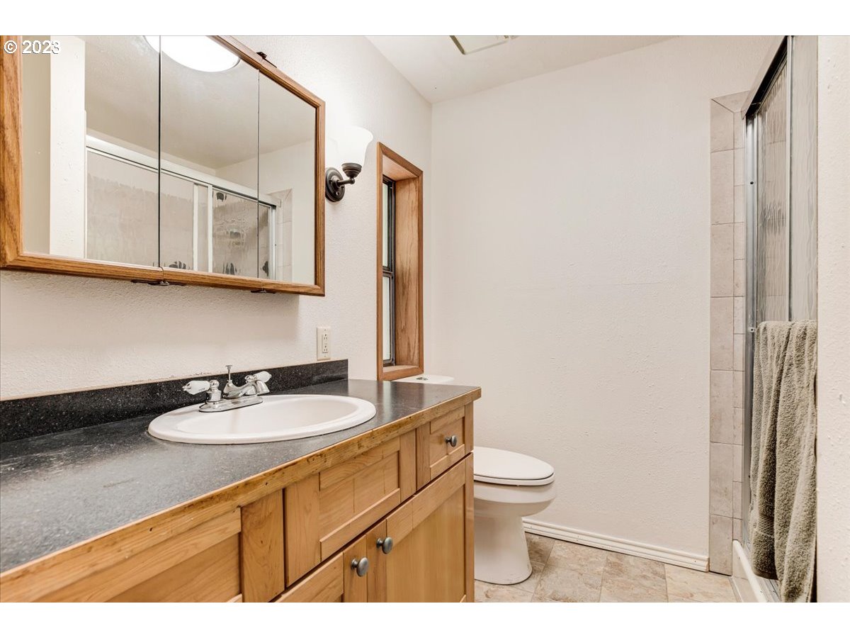 15144 South Graves Road Mulino, OR 97042 - Photo 13 of 28 Gallery Image 13