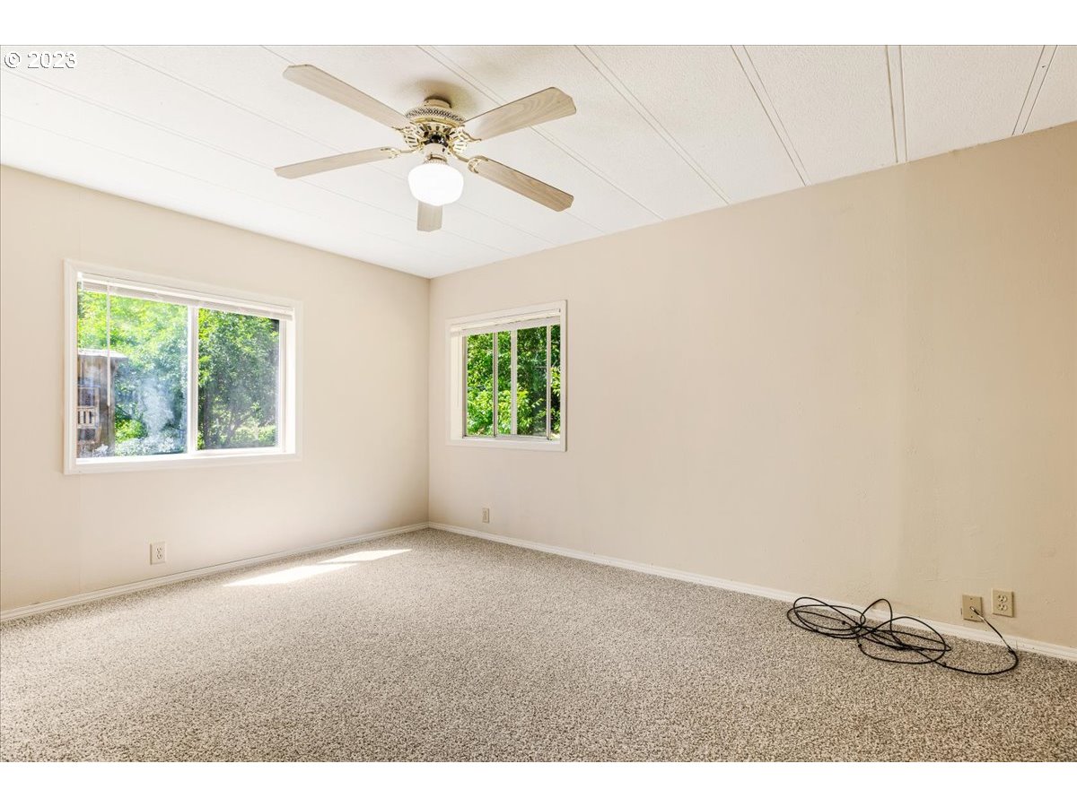15144 South Graves Road Mulino, OR 97042 - Photo 14 of 28 Gallery Image 14