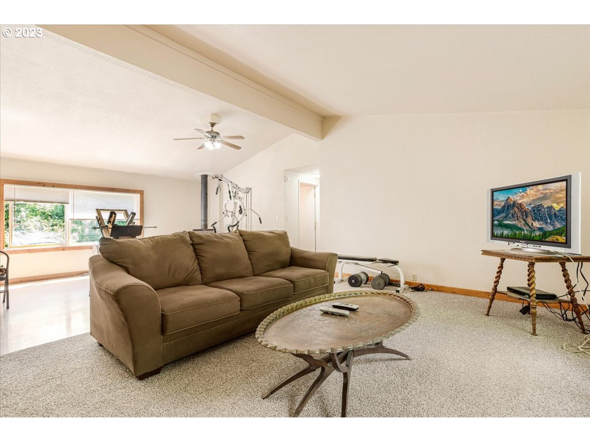 15144 South Graves Road Mulino, OR 97042 - Photo 4 of 28 Gallery Image 4
