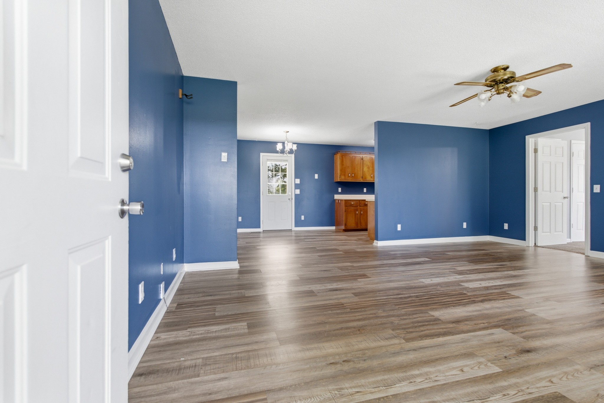 609 Hawkersmith Road Tullahoma, TN 37388 - Photo 3 of 32