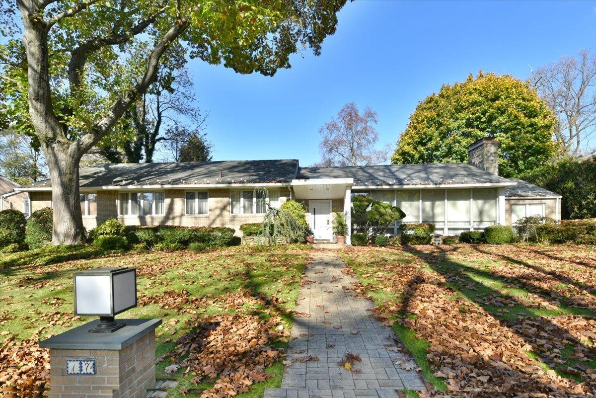 17 Hampton Road Great Neck, NY 11020 - Photo 1 of 1 View of single story home