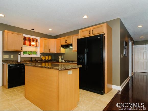 9 Pineview Road Fairview, NC 28730 - Photo 12 of 24 Gallery Image 12