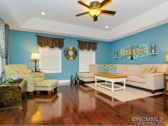 9 Pineview Road Fairview, NC 28730 - Photo 5 of 24 Gallery Image 5