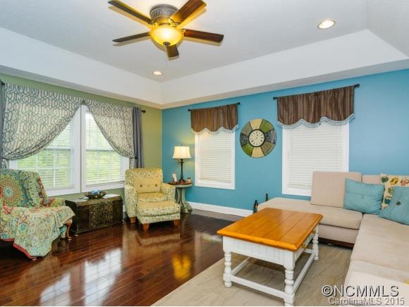 9 Pineview Road Fairview, NC 28730 - Photo 7 of 24 Gallery Image 7