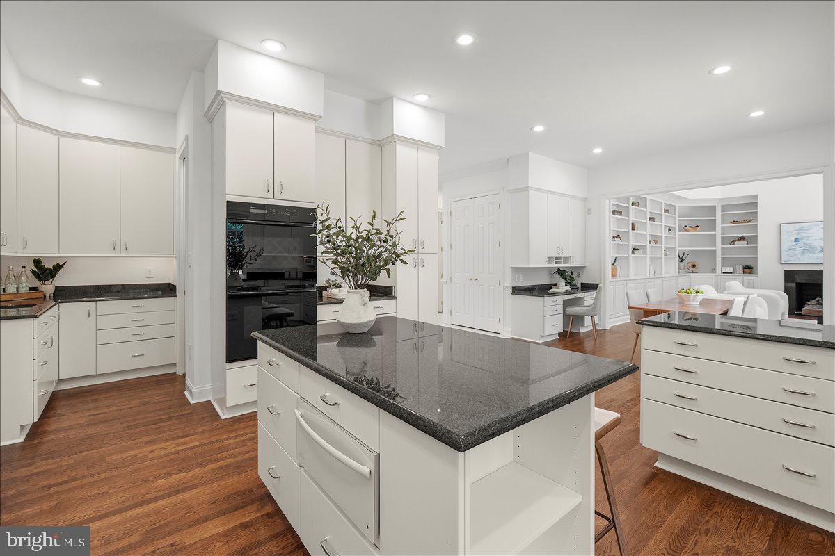 8413 Rapley Ridge Lane Potomac, MD 20854 - Photo 15 of 85