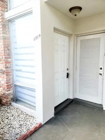 a view of utility room