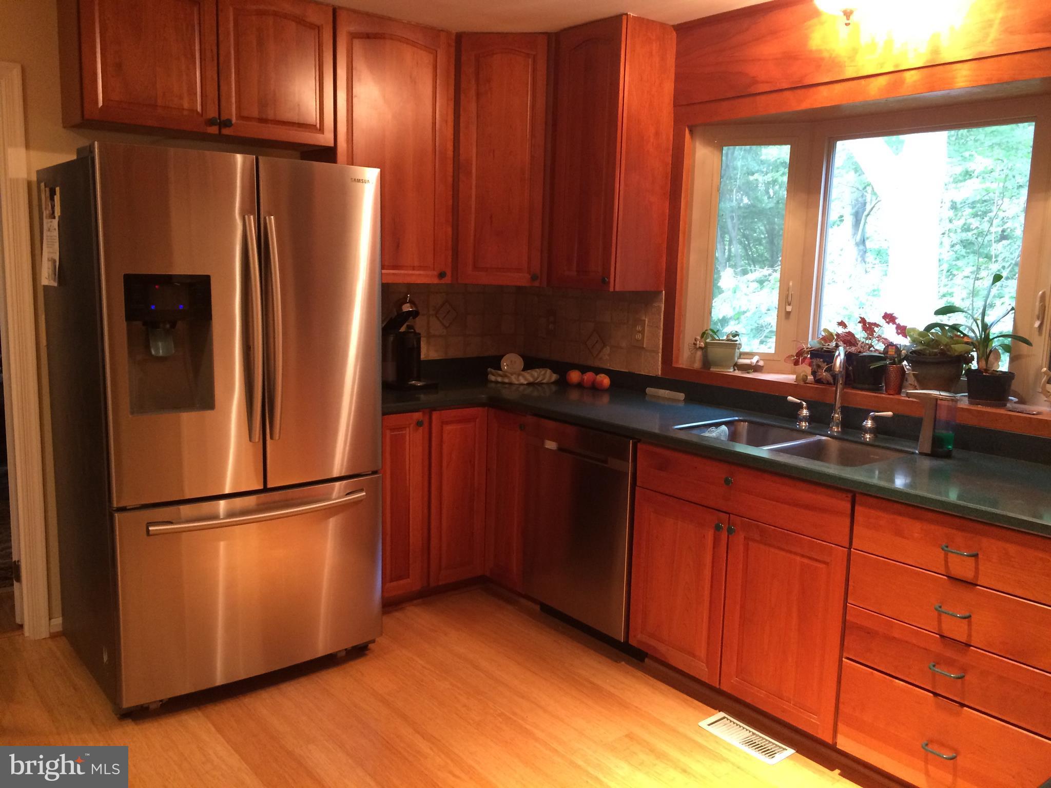 5861 Cari Road Huntingtown, MD 20639 - Photo 2 of 27 Kitchen