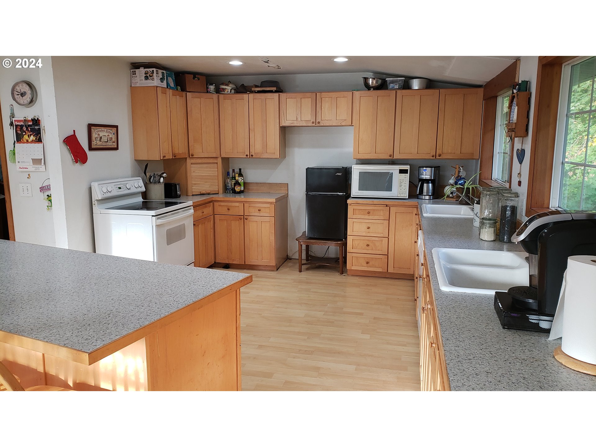 21145 Southeast Tillstrom Road Damascus, OR 97089 - Photo 4 of 13