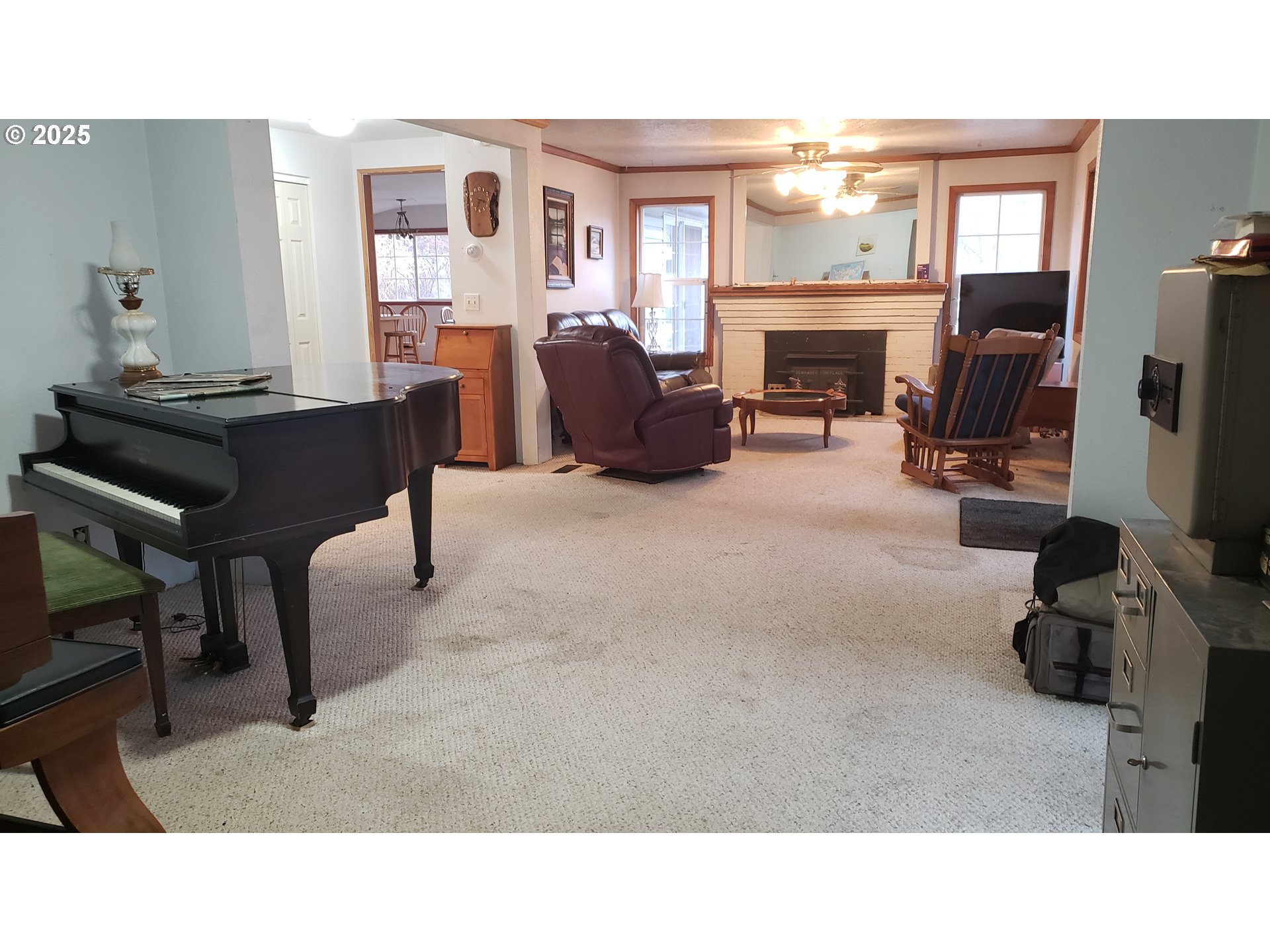 21145 Southeast Tillstrom Road Damascus, OR 97089 - Photo 7 of 13