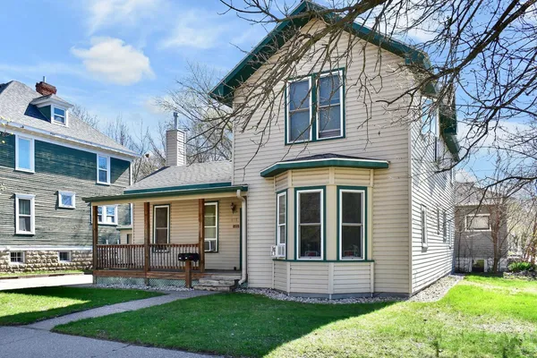 $255,000 | 476 Main Street, Winona, MN 55987