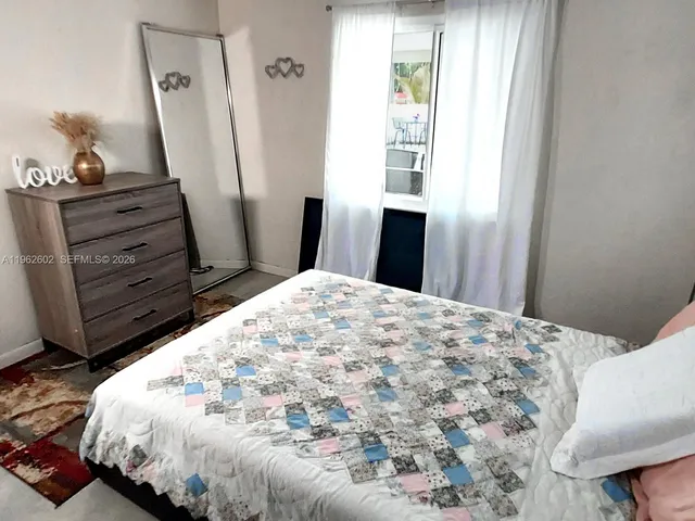 $2,800 | 10646 Barn Road, Lake Worth, FL 33449