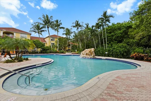 $2,050 | 5520 Northwest 61st Street, Unit 213, Coconut Creek, FL 33073