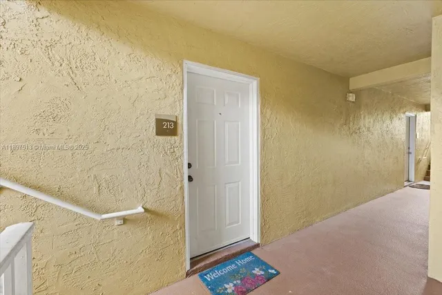$2,050 | 5520 Northwest 61st Street, Unit 213, Coconut Creek, FL 33073
