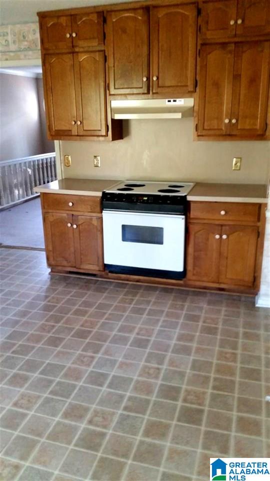 1753 Winewood Road Birmingham, AL 35215 - Photo 9 of 27